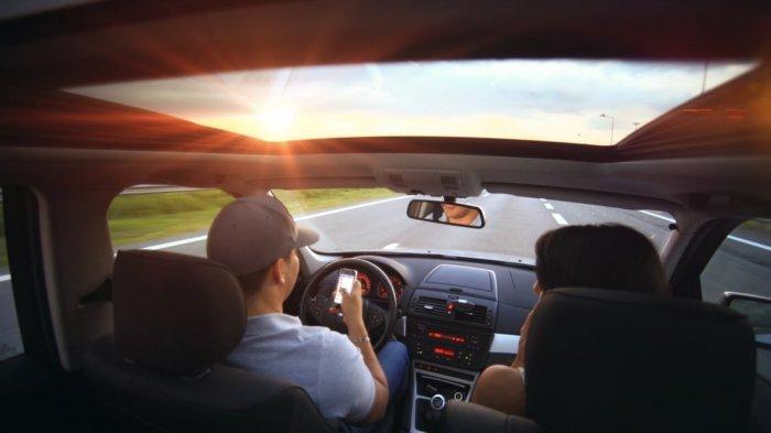 5 Cara Mengemudi Mobil yang Aman dan Nyaman untuk Perjalanan Jauh